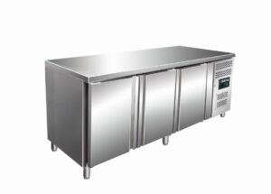 SARO refrigerated cooling tabel, 3 doors, model SNACK 3100 TN
